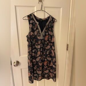 Signature Studio Navy Paisley Boho Sleeveless Tassel Shift Dress - Size M